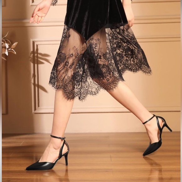 NWT Woman’s Pointed Toe Strappy High Heel Shoes - Picture 2 of 11